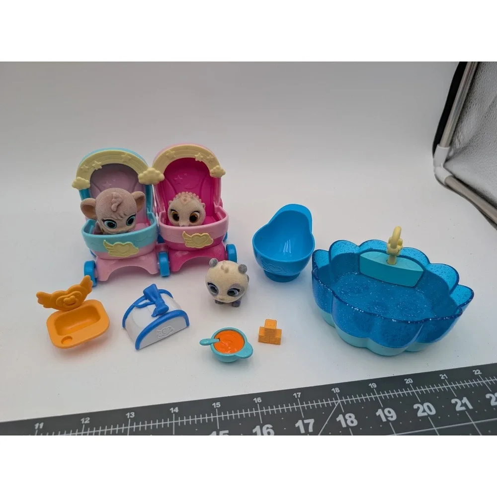 Disney Junior‎ TOTS Surprise Babies Nursery Care Figures Lot